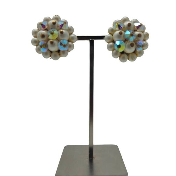Vintage Off-White Pearl and Clear Aurora Borealis Beaded Cluster Clip-On Earring - Picture 7 of 7